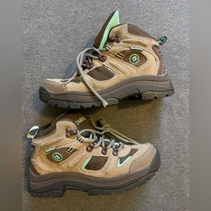 Nevados Brown Leather Hiking Trail Ankle
Boot Shoes Lace Up Women Size 6